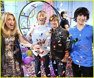 Emily Osment & Mitchel Musso: New Year’s Eve Countdown!
