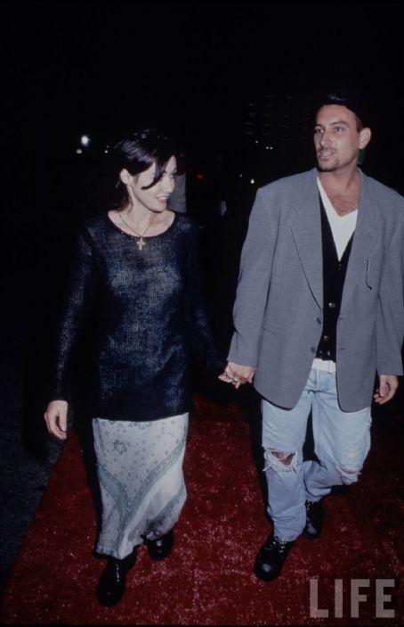 The Beat Goes On concert, June 24th 1994 | Shannen Doherty Picture ...