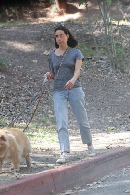 Aubrey Plaza – Seen with husband Jeff Baena and their two dogs in Los Feliz