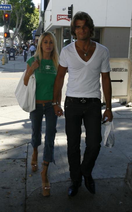 Shauna Sand With Her New Boyfriend In Beverly Hills 2007-09-14 | Shauna ...