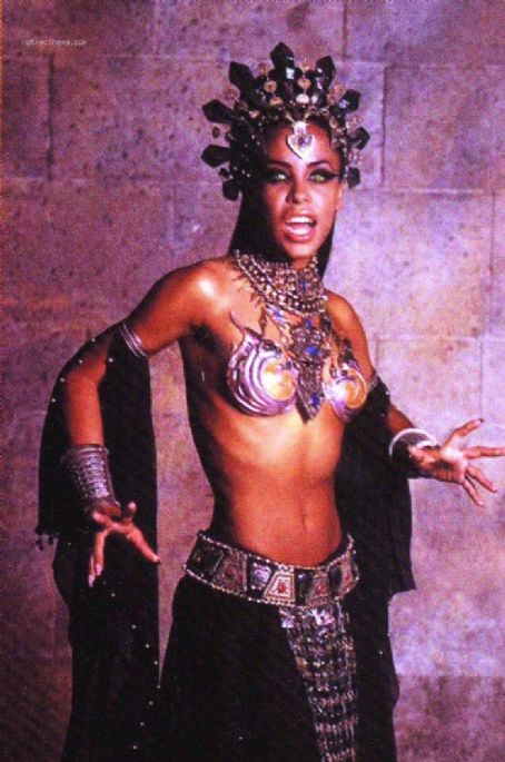 Queen of the Damned - Aaliyah