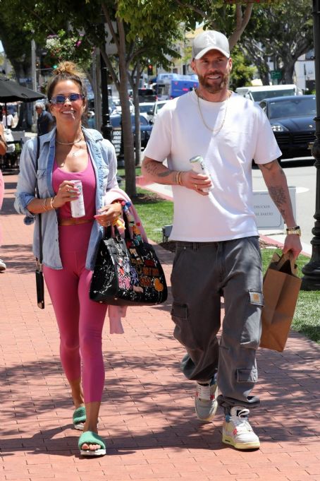 Brooke Burke – With Oliver Trevena steps out in Brentwood | Brooke