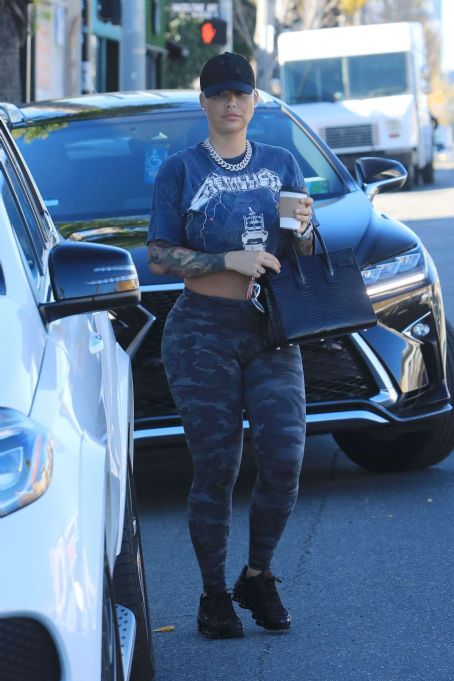 Amber Rose out running errands solo in Sherman Oaks Los Angeles | Amber