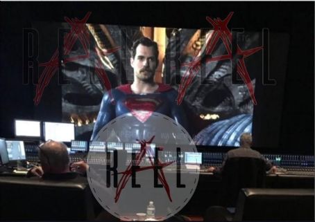 Henry Cavill's Superman moustache revealed in behind-the-scenes Justice League photo
