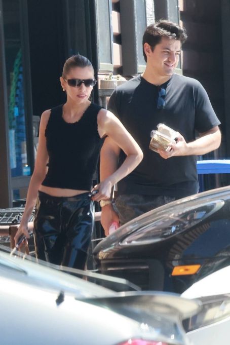 Stella Maxwell – Shopping candids with a friend in Los Feliz - FamousFix