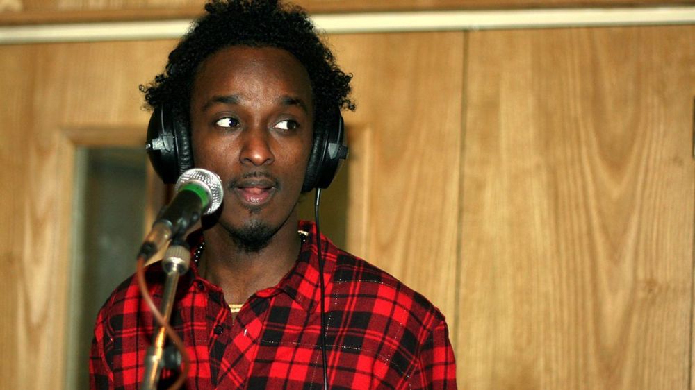 Who is K'Naan dating? K'Naan girlfriend, wife