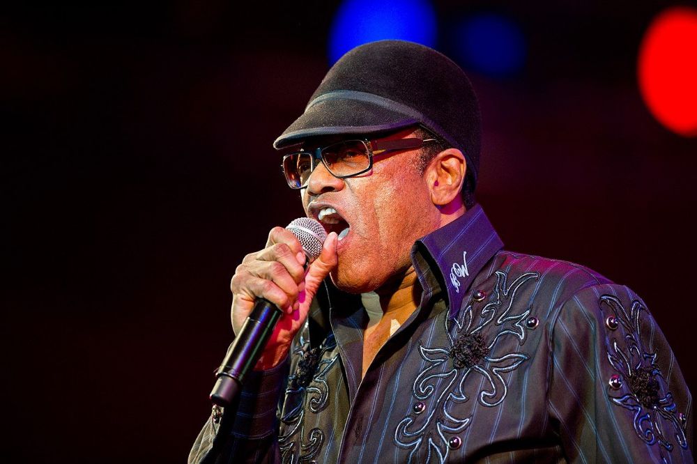 Who is Bobby Womack dating? Bobby Womack girlfriend, wife