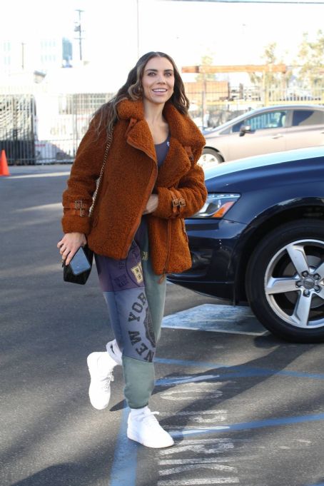 Jenna Johnson – Heads into practice at DWTS in Los Angeles