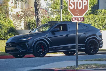 Jennifer Hudson – Ride in her brand new Lamborghini Urus in Los Angeles