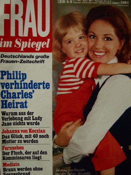 Johanna von Koczian - Frau im Spiegel Magazine Cover [West Germany] (3 July 1975)
