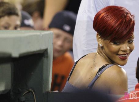 Rihanna canoodles with baseball star Matt Kemp on holiday in