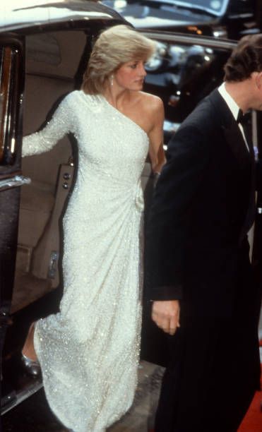 Princess Diana at premiere of the James Bond film 'Octopussy' at the ...